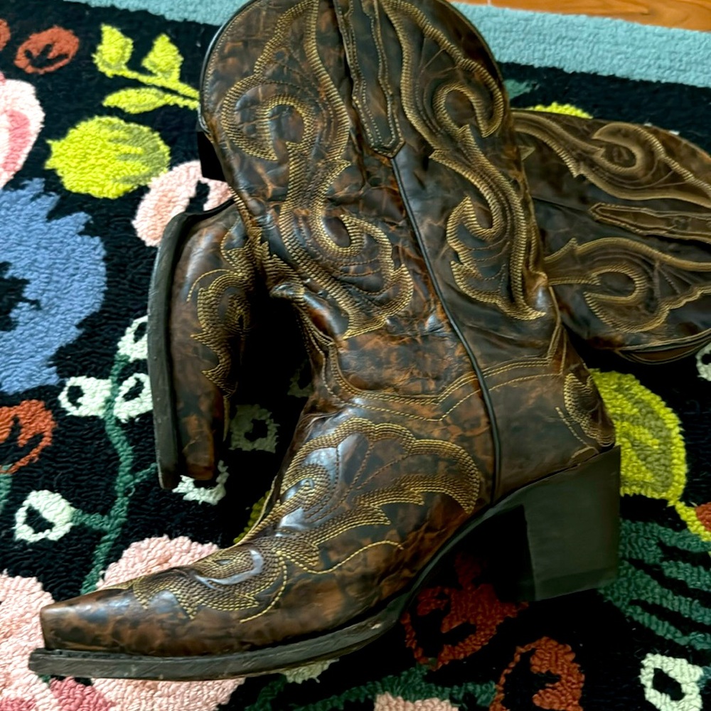 Dan Post Embroidered Boot